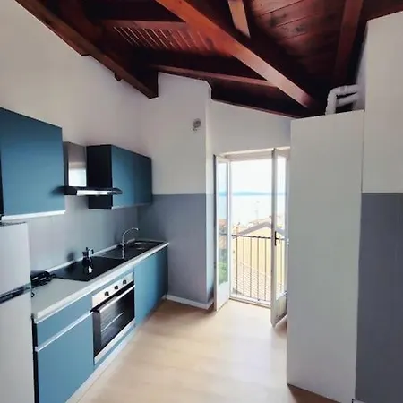 Appartement Casa Giuly , Attico Sul Belgirate