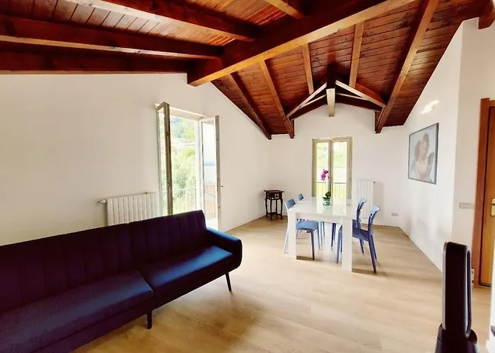 Casa Giuly , Attico Sul Апартаменты
